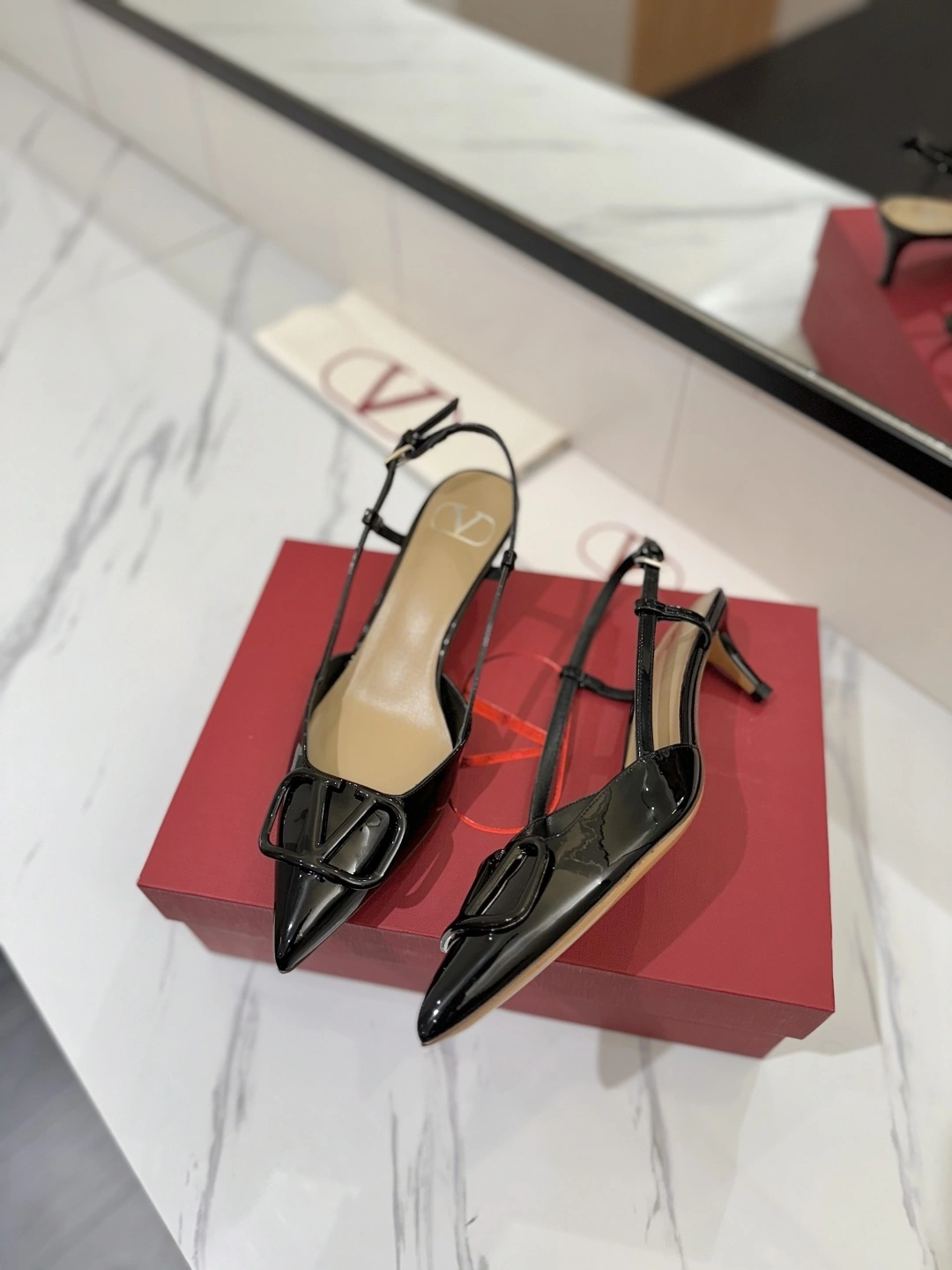 COCO-- V1859ti9o 3W2S0Q70TMK0NO Heel height：4.5CM goatskin item:E-X138C3020